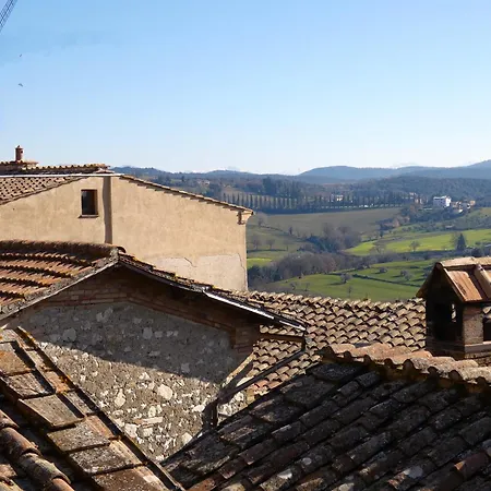 Scappo In Umbria, La Loggia Amelia